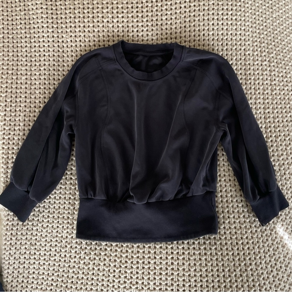 Lululemon top